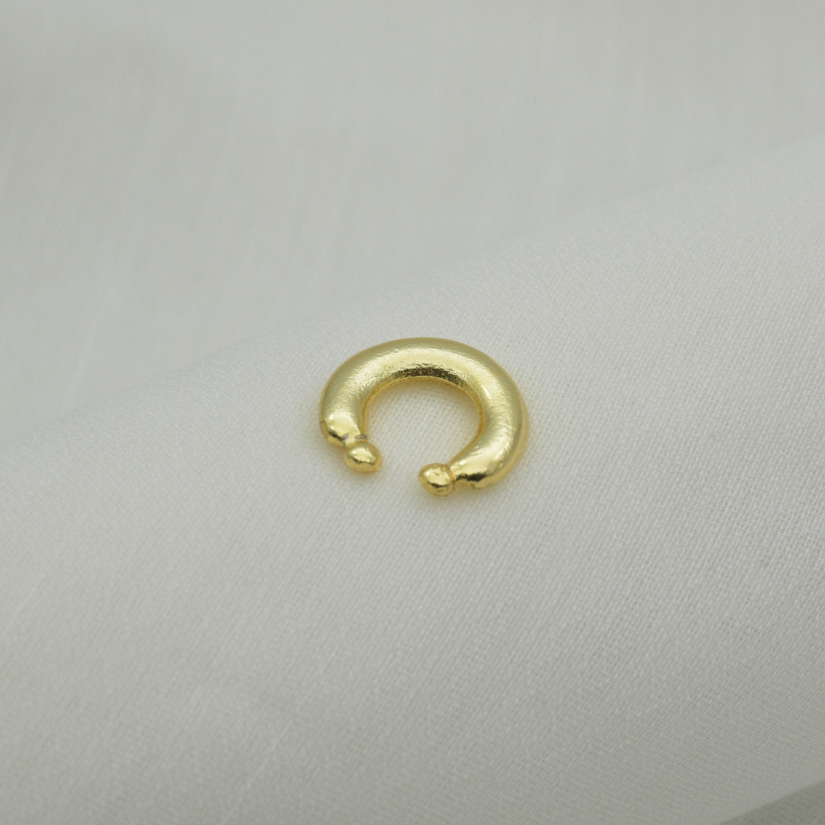 ear cuff trend